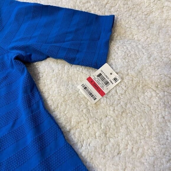 Charter Club Textured Blue Shirt NWT - Picture 5 of 6